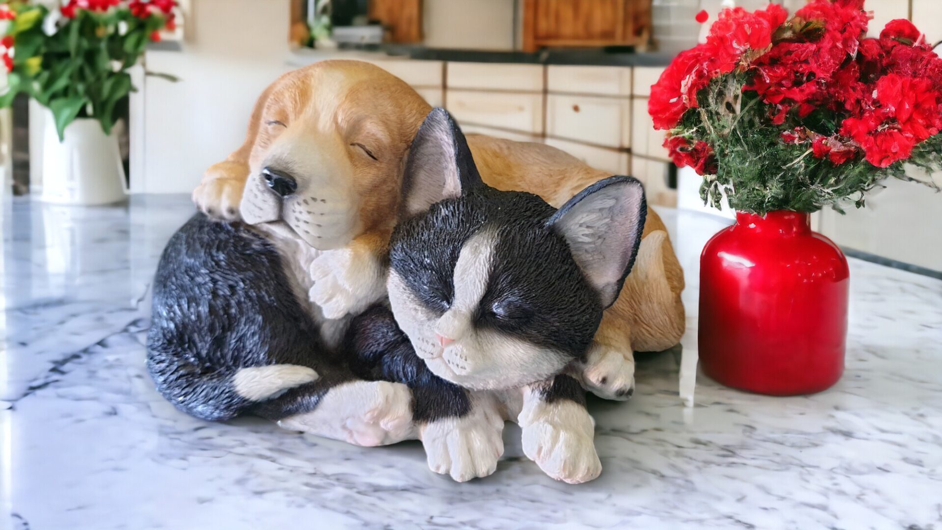 Cat and Dog Snuggling Statue - Image 2