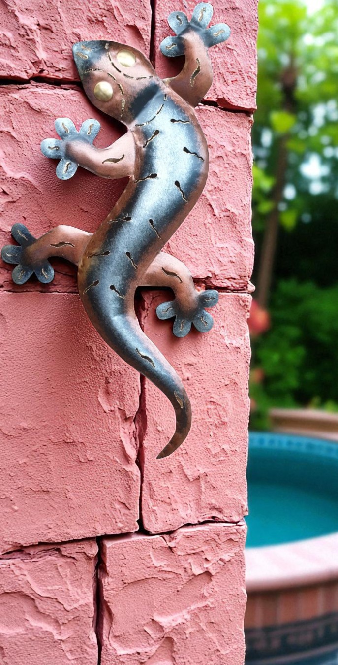 Brown And Silver Metal Gecko Wall Art - Image 2