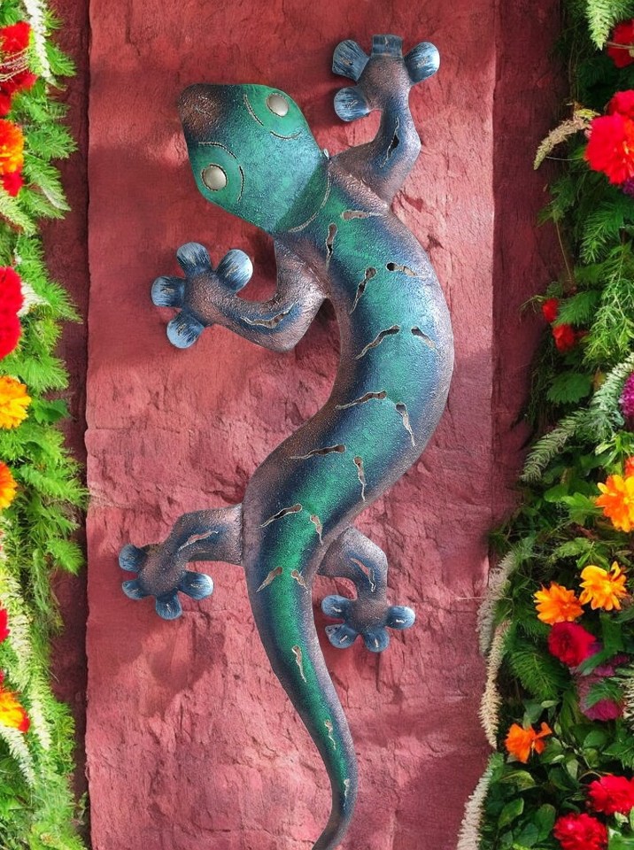 Large Brown And Green Metal Gecko Wall Art