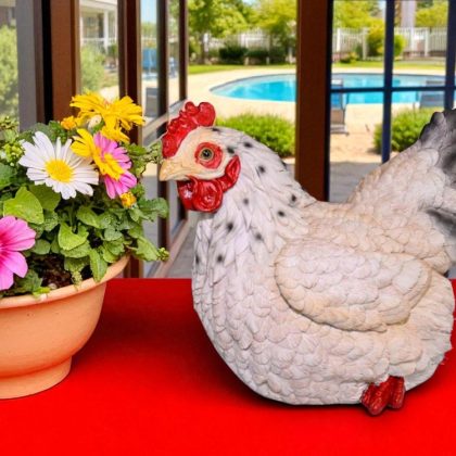 Giant Chicken Statue