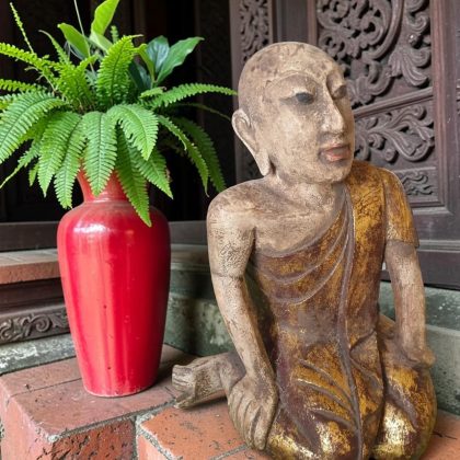 Large Gold Antique Buddha Statue