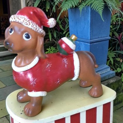 Dachshund Christmas Statue